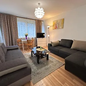 https://centrum-appartsmolna-15.warsawhotelspoland.com